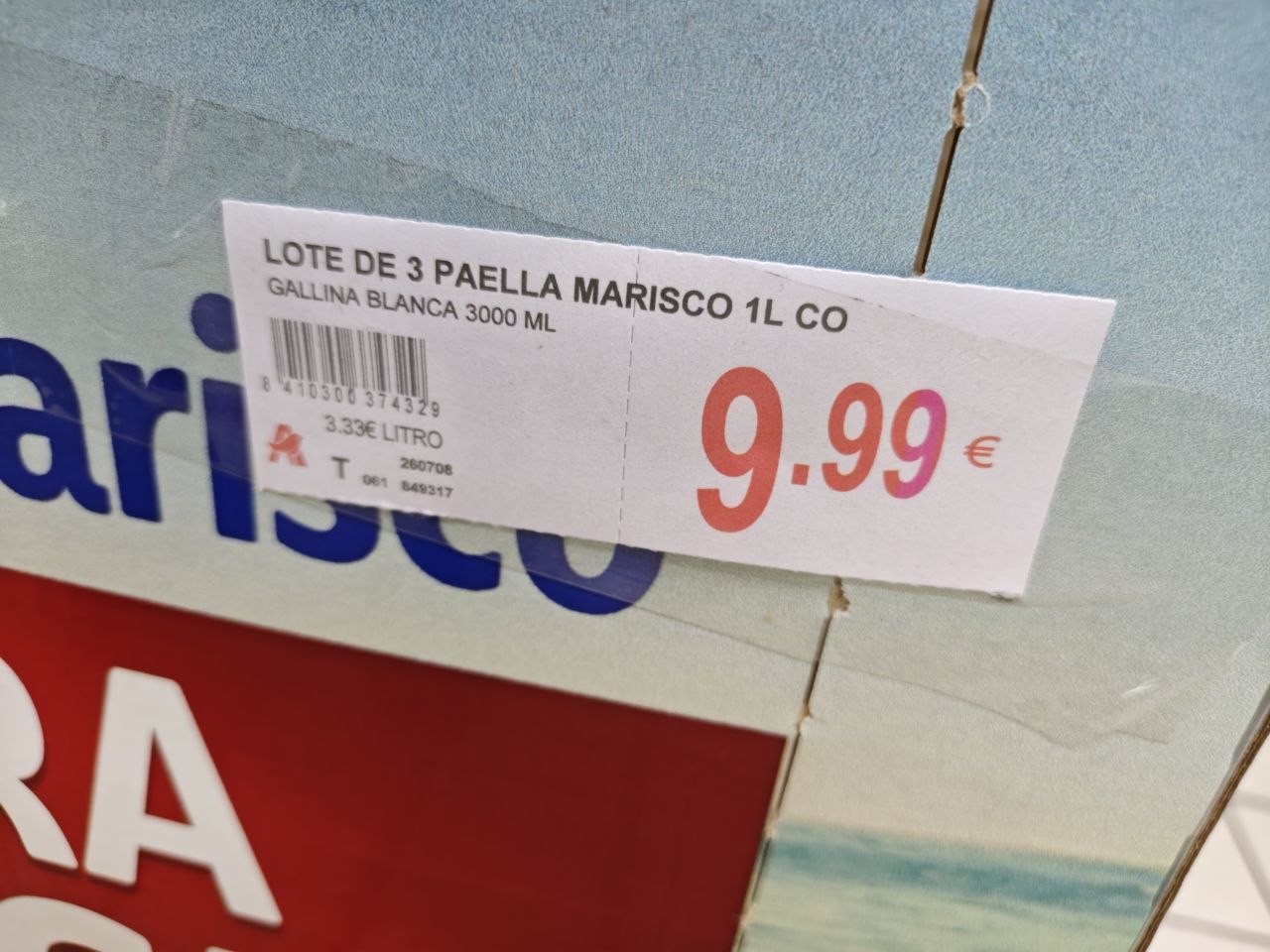 Detalle del cartel de precio del lote Gallina Blanca en Alcampo