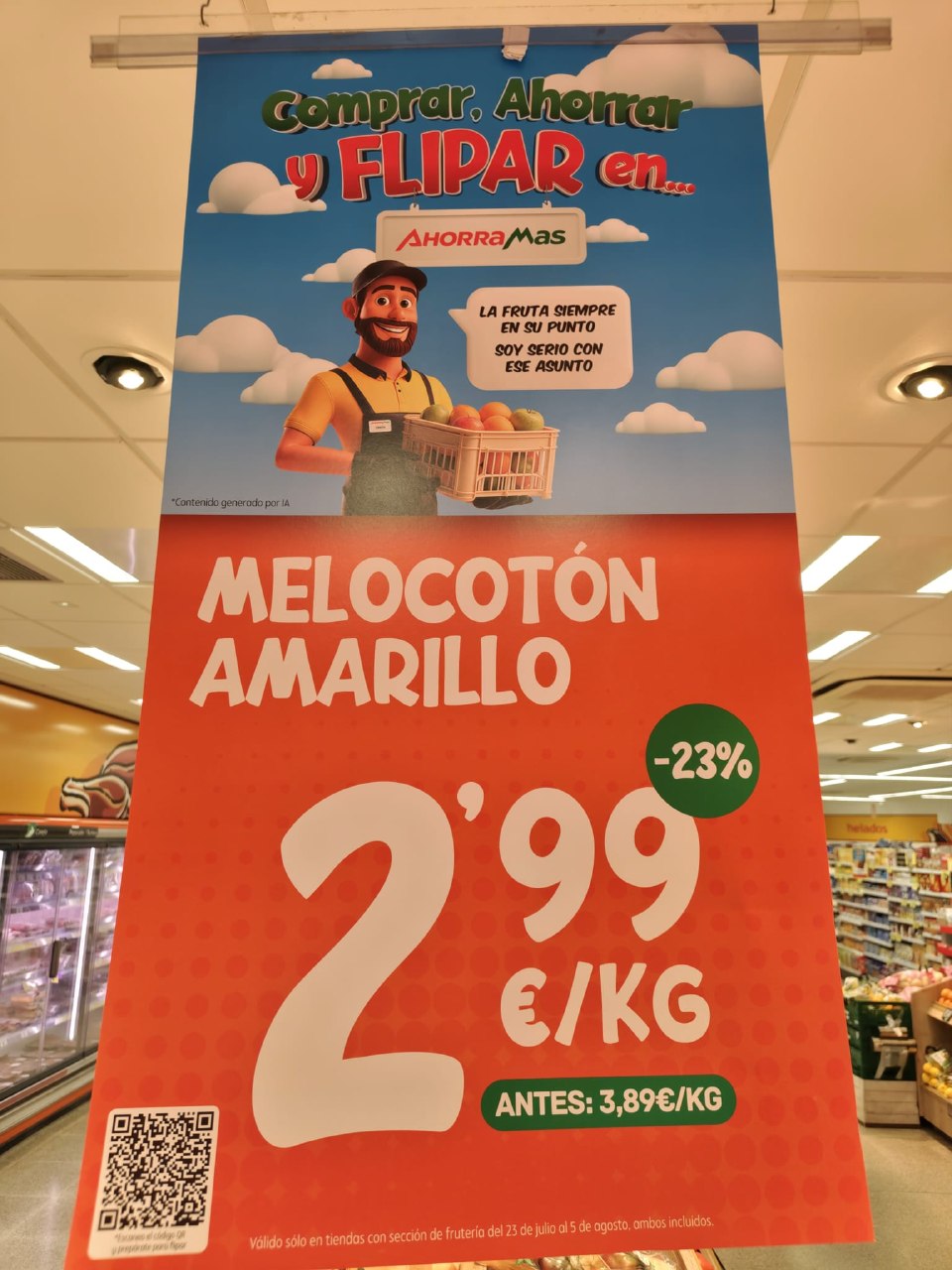 Detalle del cartel de precio del melocotón Romea en Ahorramás