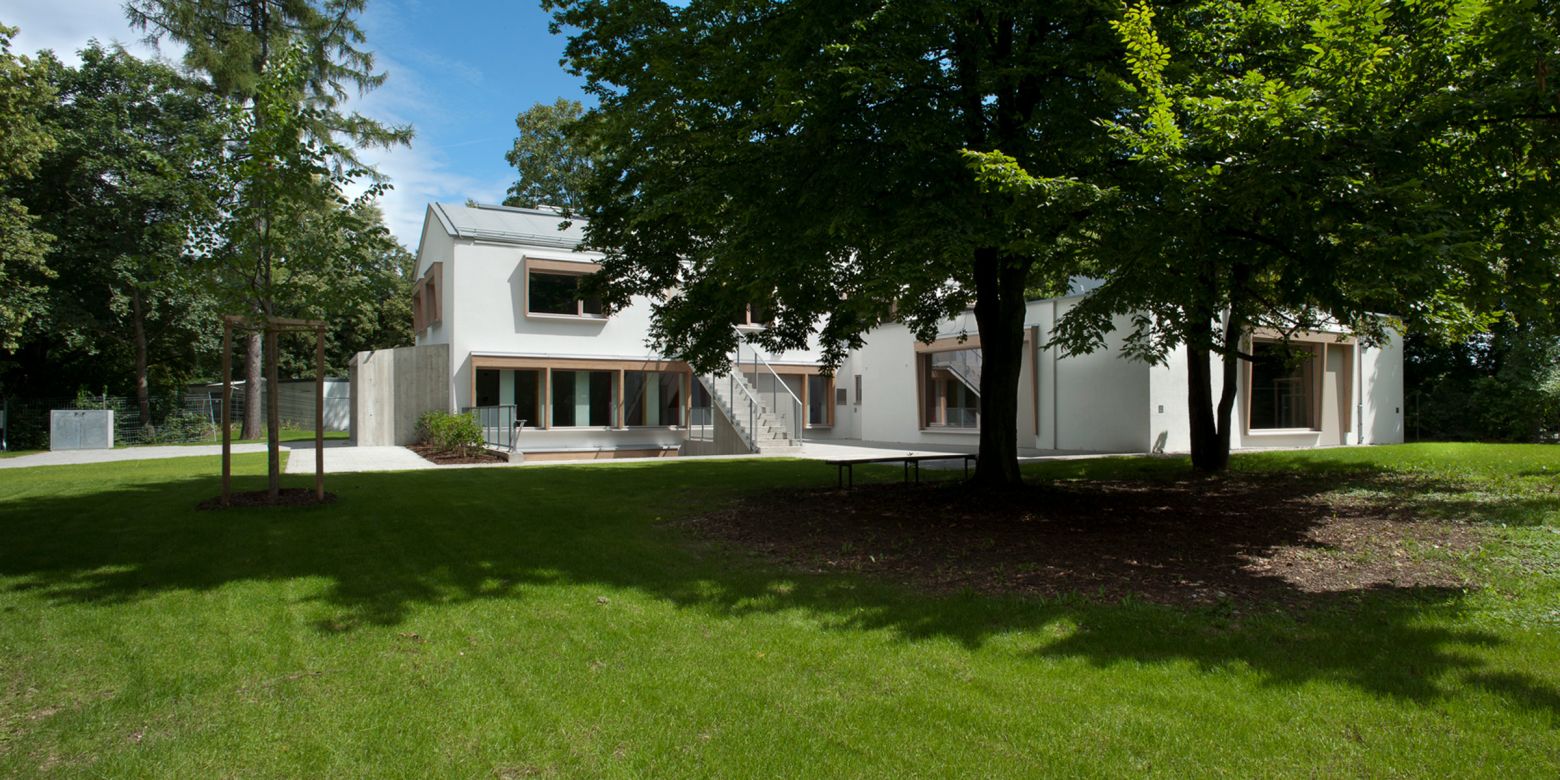 Blick aus dem Garten