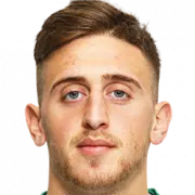 Melih Ibrahimogludisparo a la cabeza