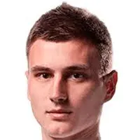 Yaroslav Makushinskidisparo a la cabeza