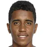 Gabriel Santana Pinto headshot