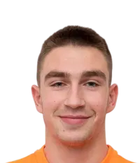 Niko Rakdisparo a la cabeza
