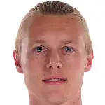 Simon Kjær headshot