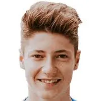 Brett McGavindisparo a la cabeza
