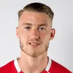 Callum Slatterydisparo a la cabeza