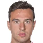 Berat Sadikdisparo a la cabeza