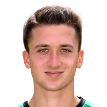 Dominik Klanndisparo a la cabeza