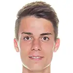 Erik Thommydisparo a la cabeza