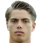 Frederic Löhedisparo a la cabeza