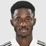 Amadou Keitadisparo a la cabeza