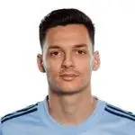Daniel Salloidisparo a la cabeza