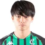 Ayase Uedadisparo a la cabeza