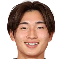 Shota Fujiodisparo a la cabeza