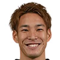 Takumi Fujitanidisparo a la cabeza