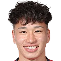 Takumi Kawamura headshot