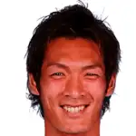 Tomoaki Makinodisparo a la cabeza