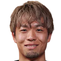 Yoshiaki Komaidisparo a la cabeza