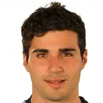 Hassan Saad Alidisparo a la cabeza