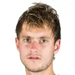 Maksim Ermakovdisparo a la cabeza