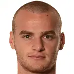 Lukáš Pauschekdisparo a la cabeza