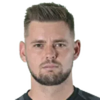 Viktor Budinskýdisparo a la cabeza