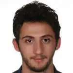 Ali Dere headshot