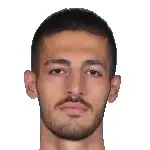 Arda Kızıldağdisparo a la cabeza