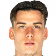 Andriy Lunindisparo a la cabeza