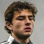 Devin Padelforddisparo a la cabeza