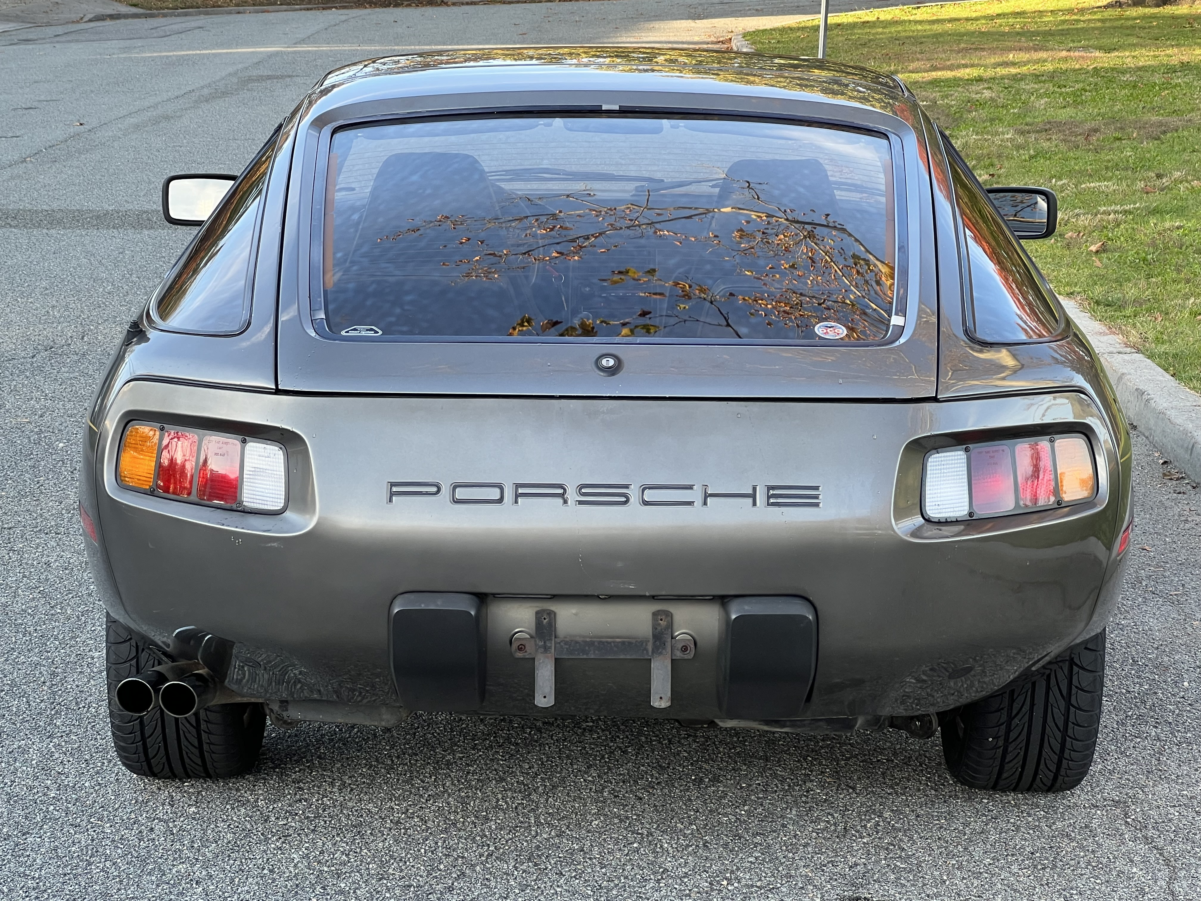 Porsche 928 photo 28