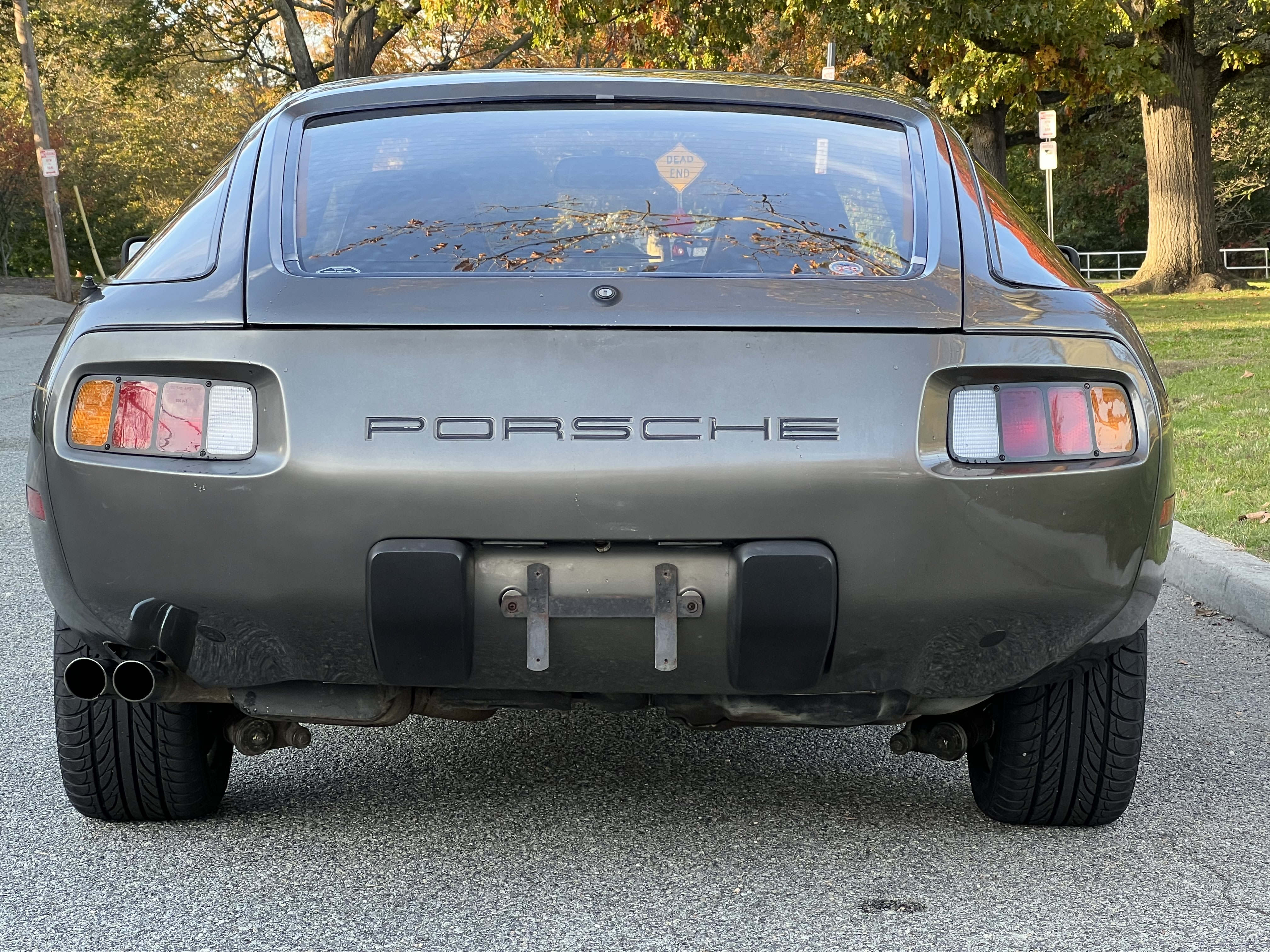 Porsche 928 photo 29
