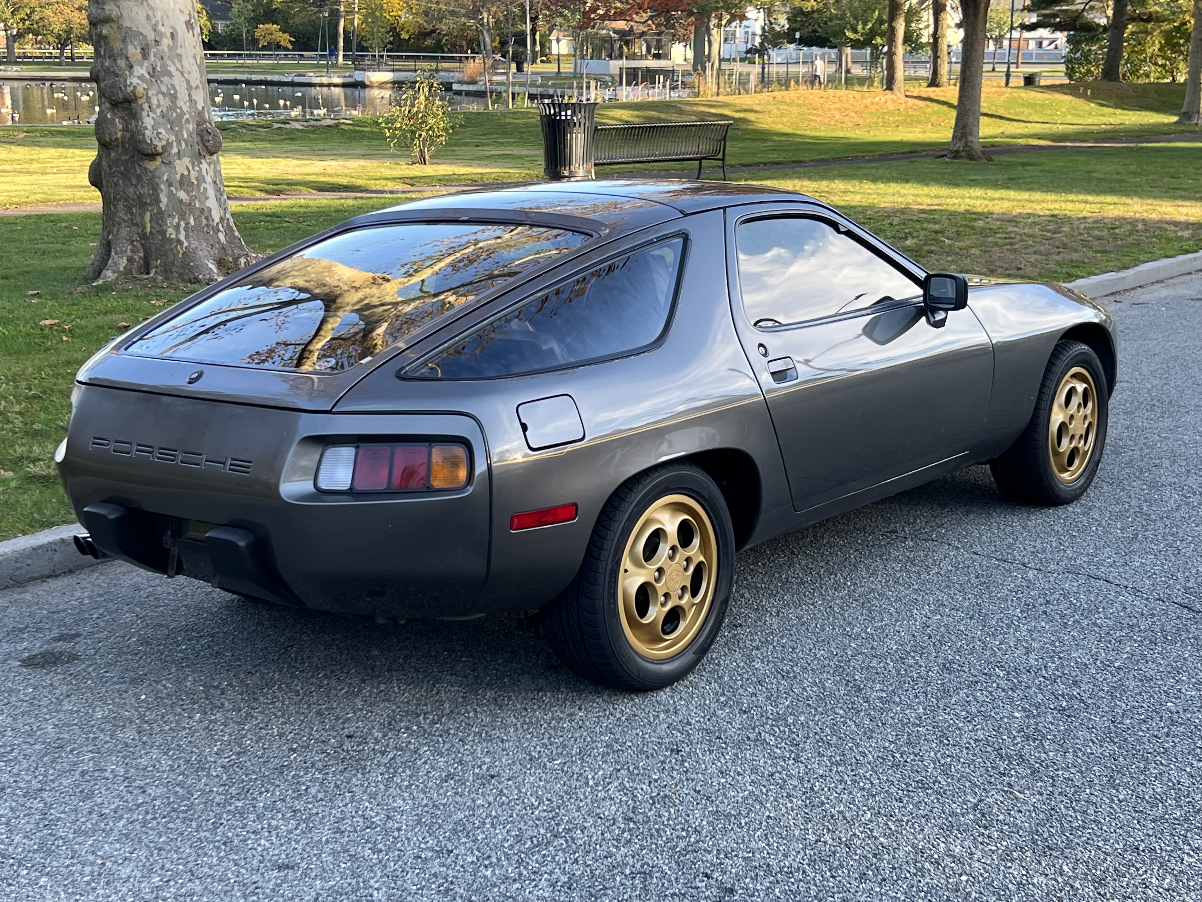Porsche 928 photo 36