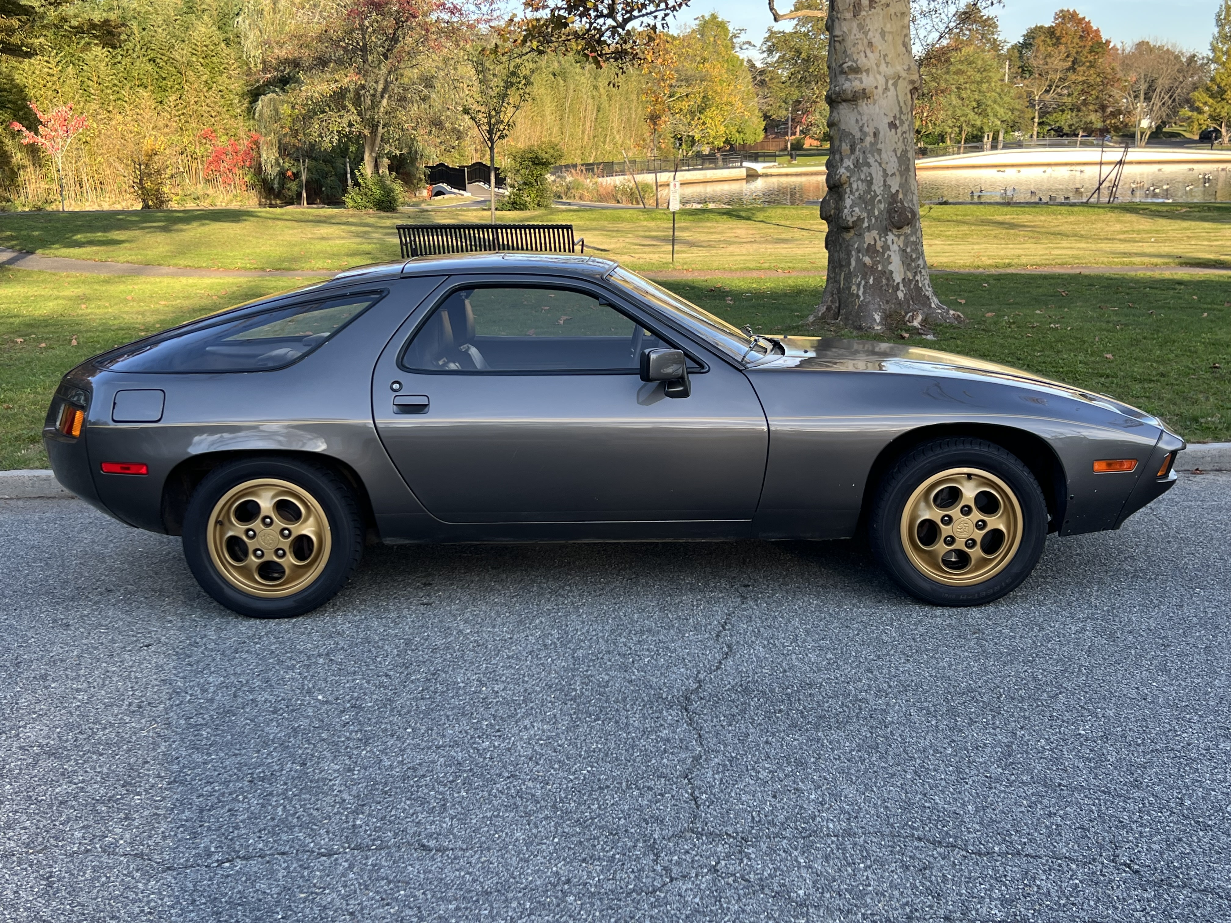 Porsche 928 photo 37