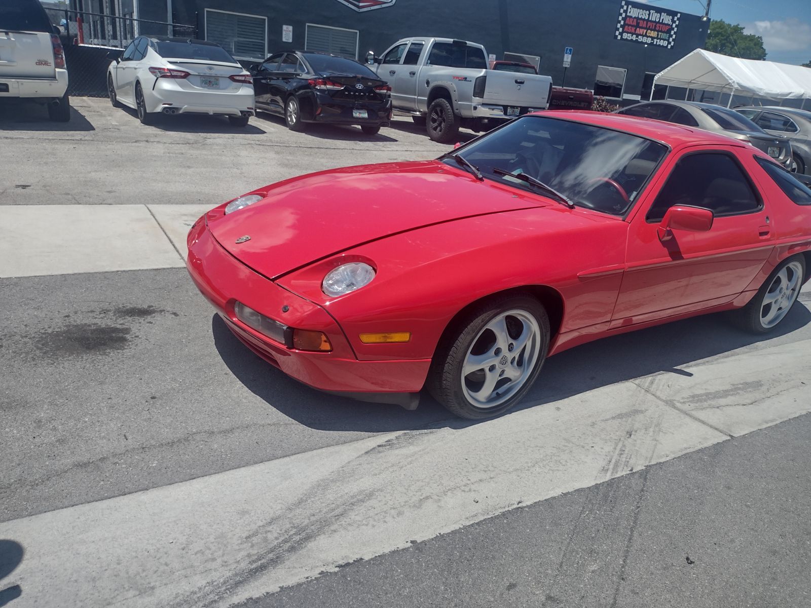 Porsche 928 S4 photo 7