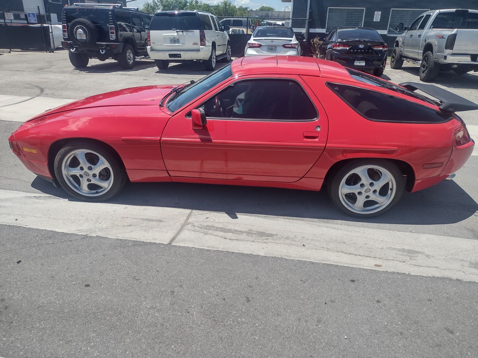 Porsche 928 S4 photo 8