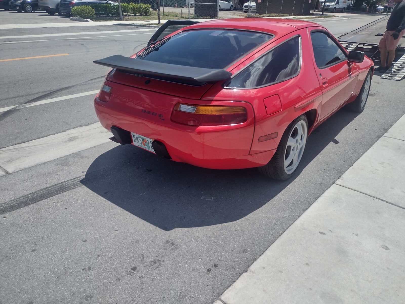 Porsche 928 S4 photo 12