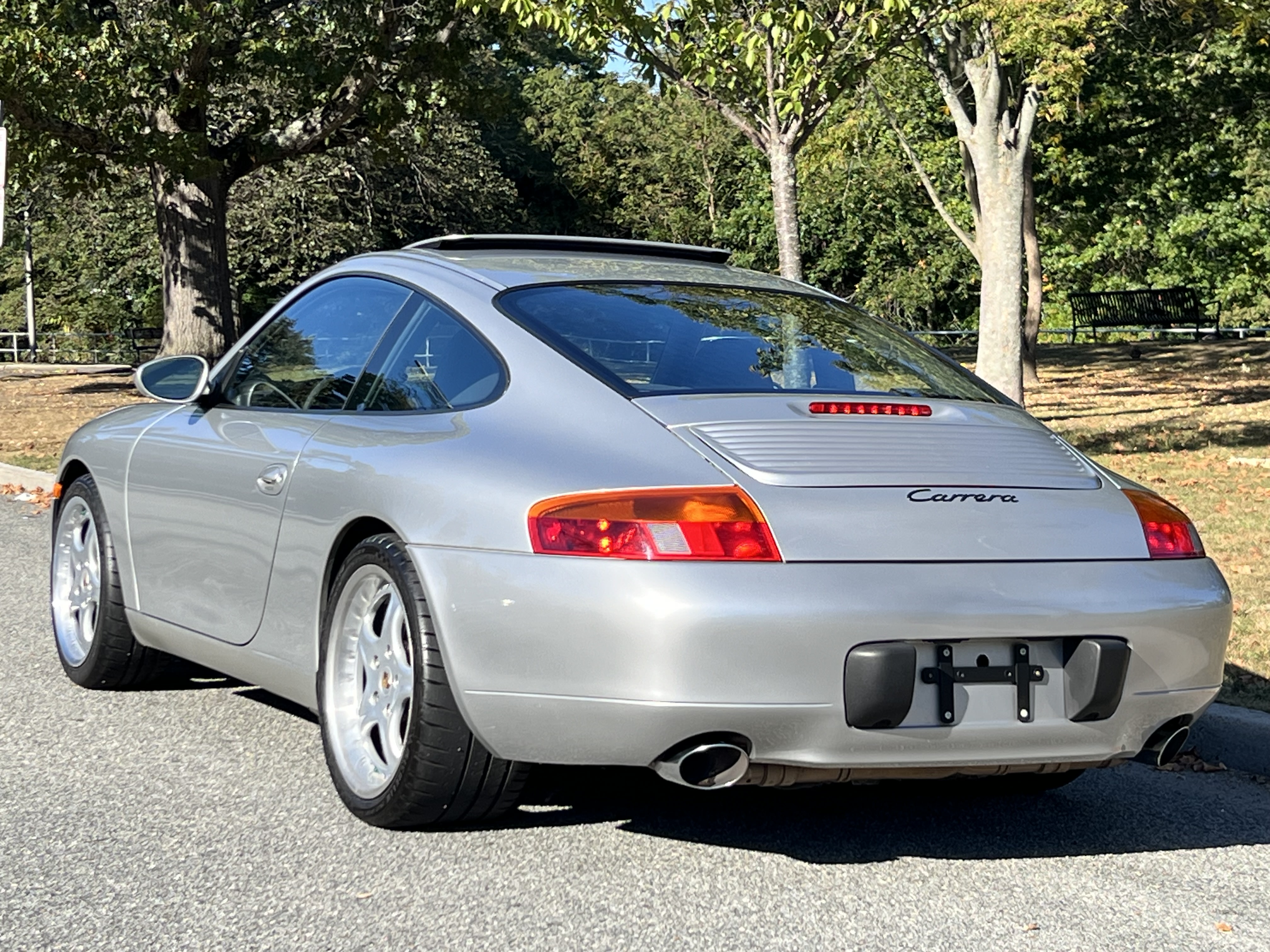 Porsche 996 Coupe photo 7