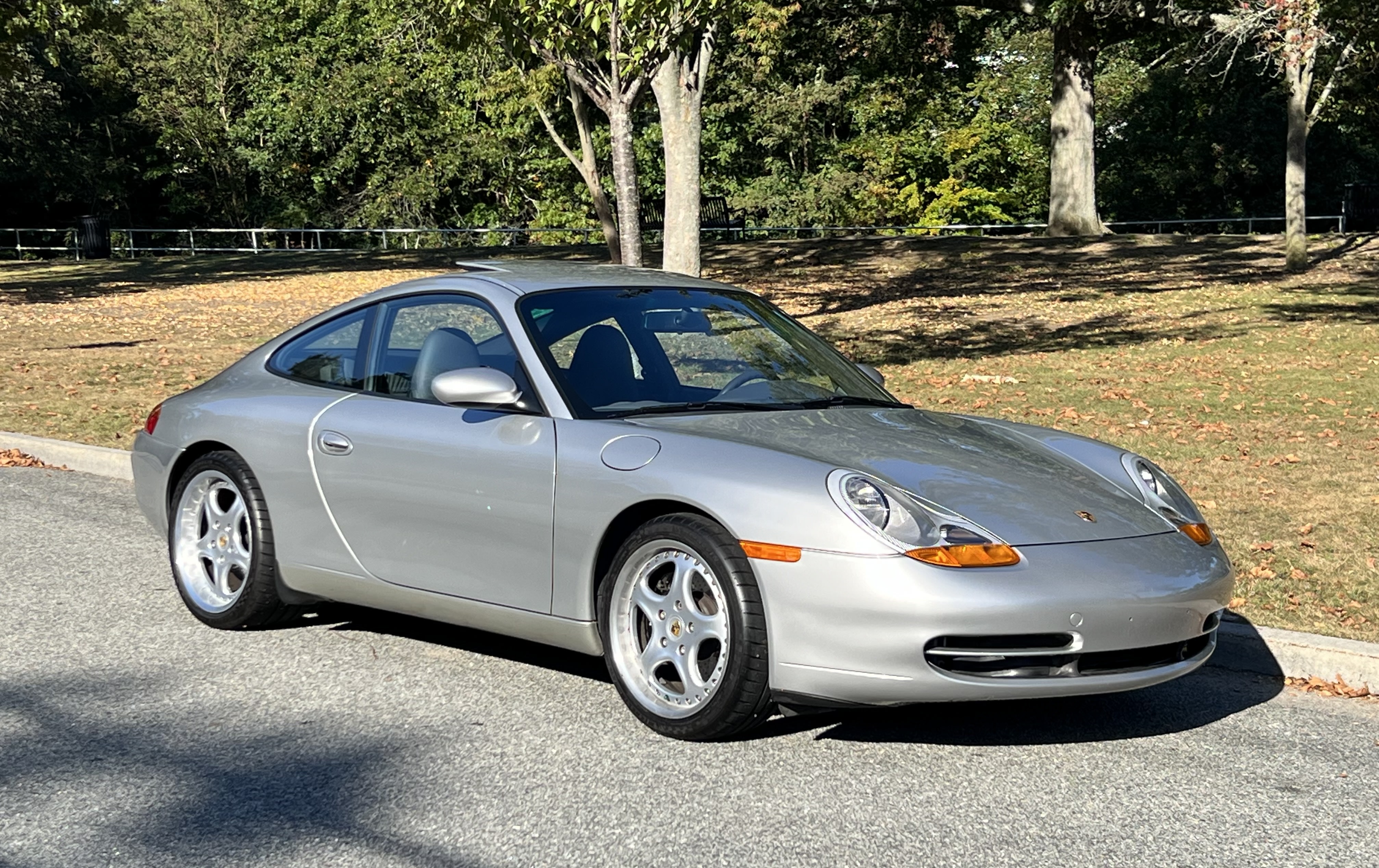 Porsche 996 Coupe photo 14
