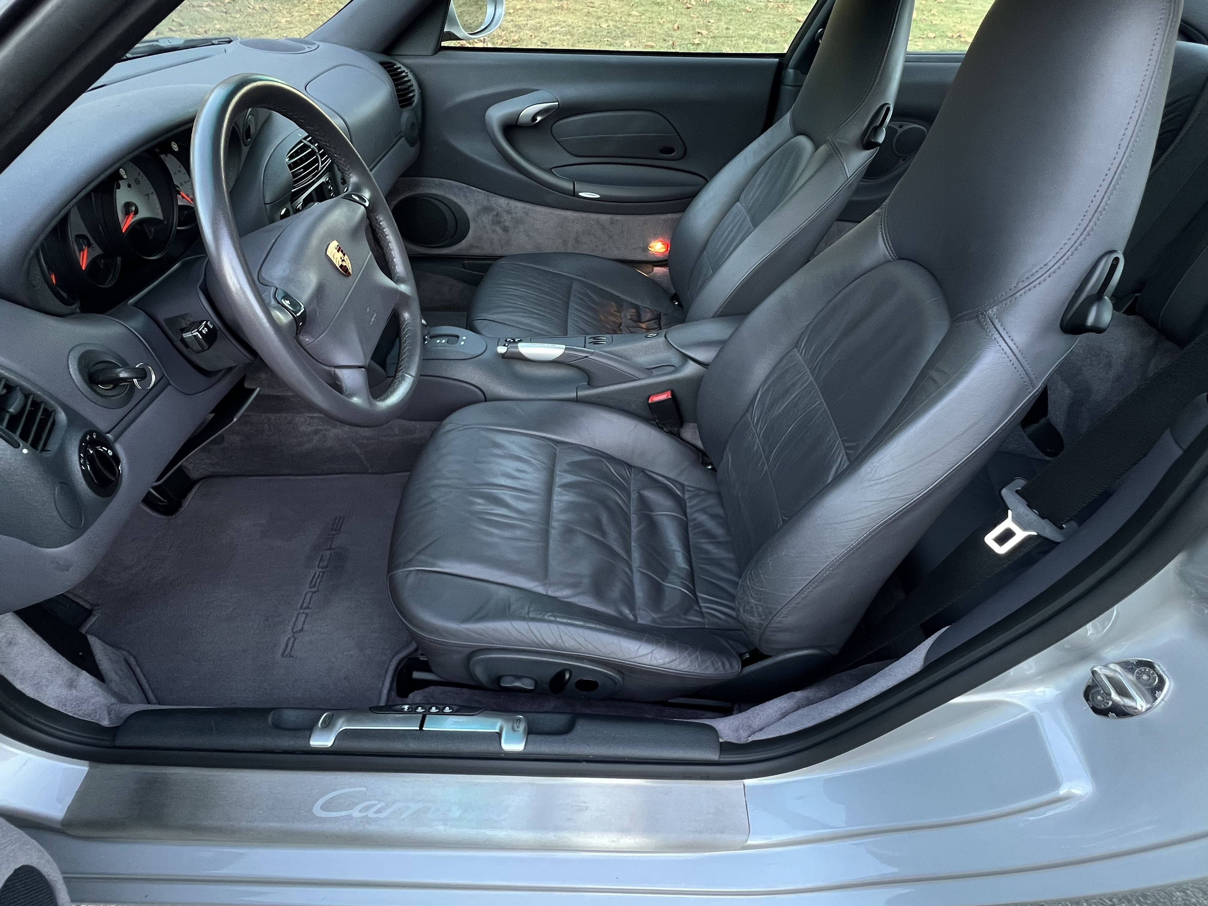 Porsche 996 Coupe photo 23