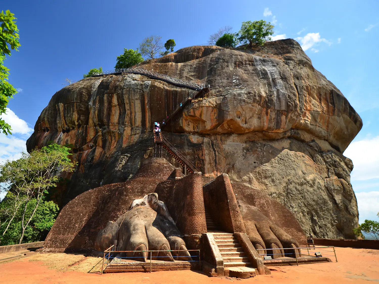Tại sao người Việt từng làm việc tại Campuchia đang chuyển sang Sri Lanka? Tại sao người Việt từng làm việc tại Campuchia đang chuyển sang Sri Lanka?