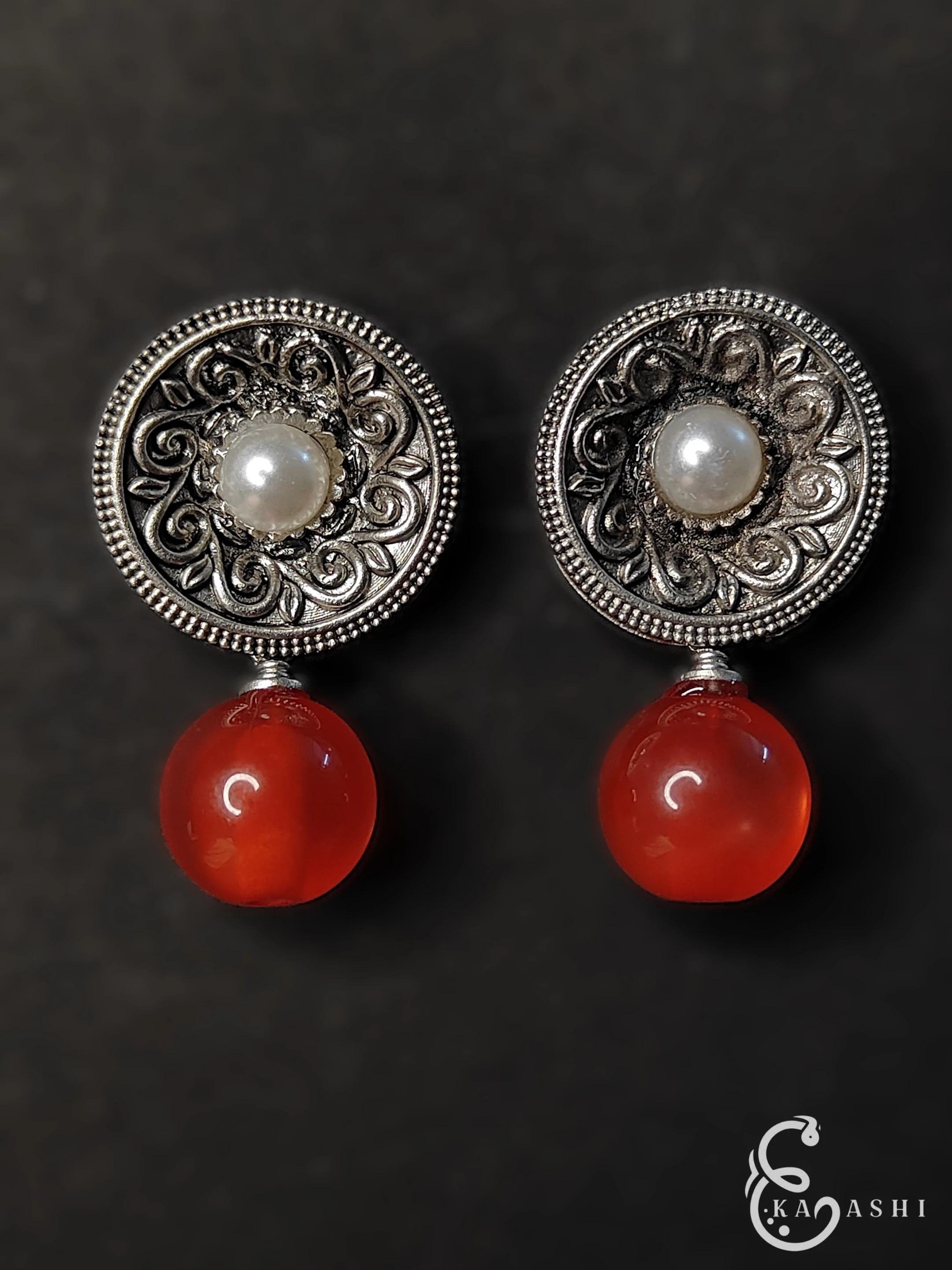 Ekaashi Pearl & Carnelian Drops
