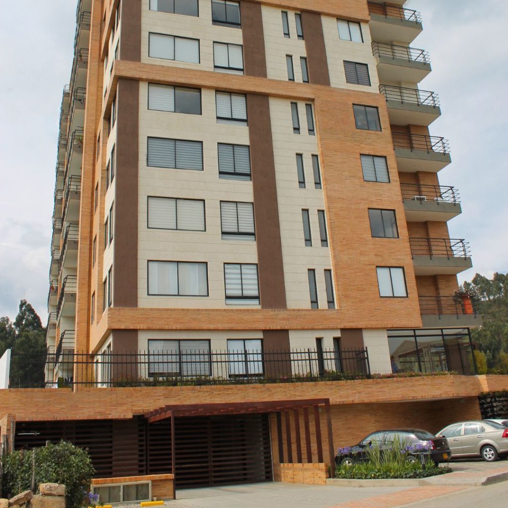 Vista lateral del edificio