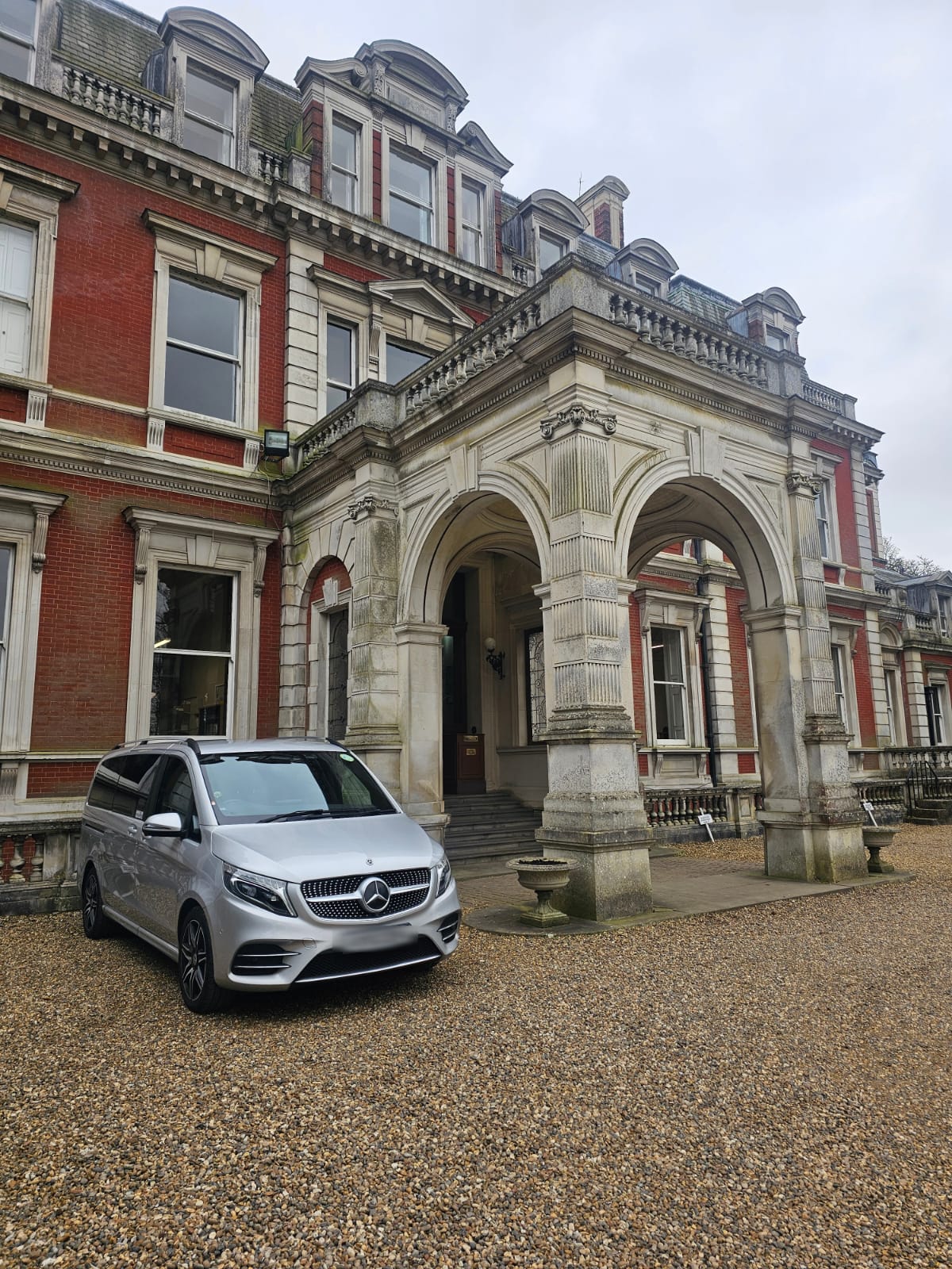 Discreet, security-cleared chauffeur service for VIPs, Royal, and Diplomatic arrivals at RAF Northolt.