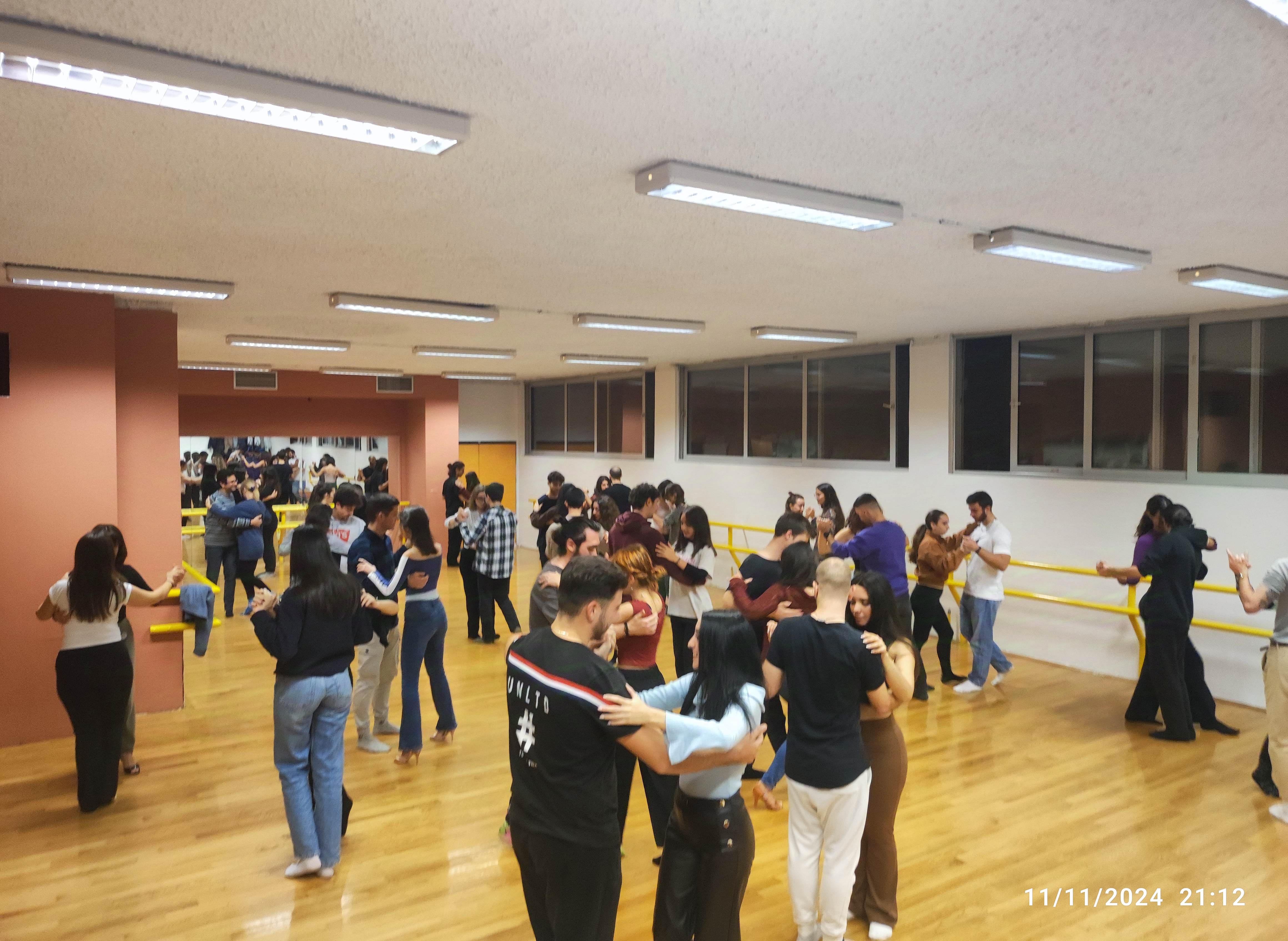 Spiros and Maria teaching Argentine Tango in Thessaloniki