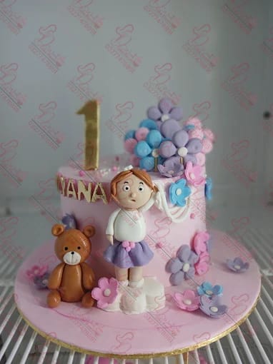 Baby Girl First Birthday Cake Rawalpindi