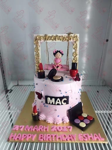 Pink Makeup Themed Baby Girl Cakes Rawalpindi