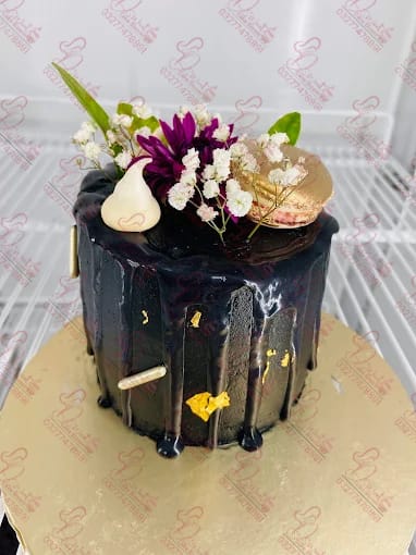 Elegant Black Drip Cake Rawalpindi