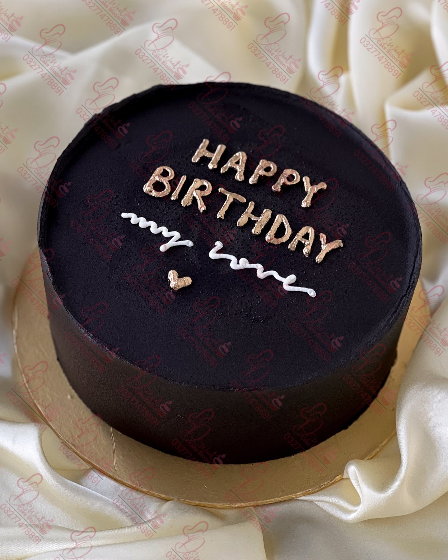 Black Frosted One Pound Cake in Islamabad