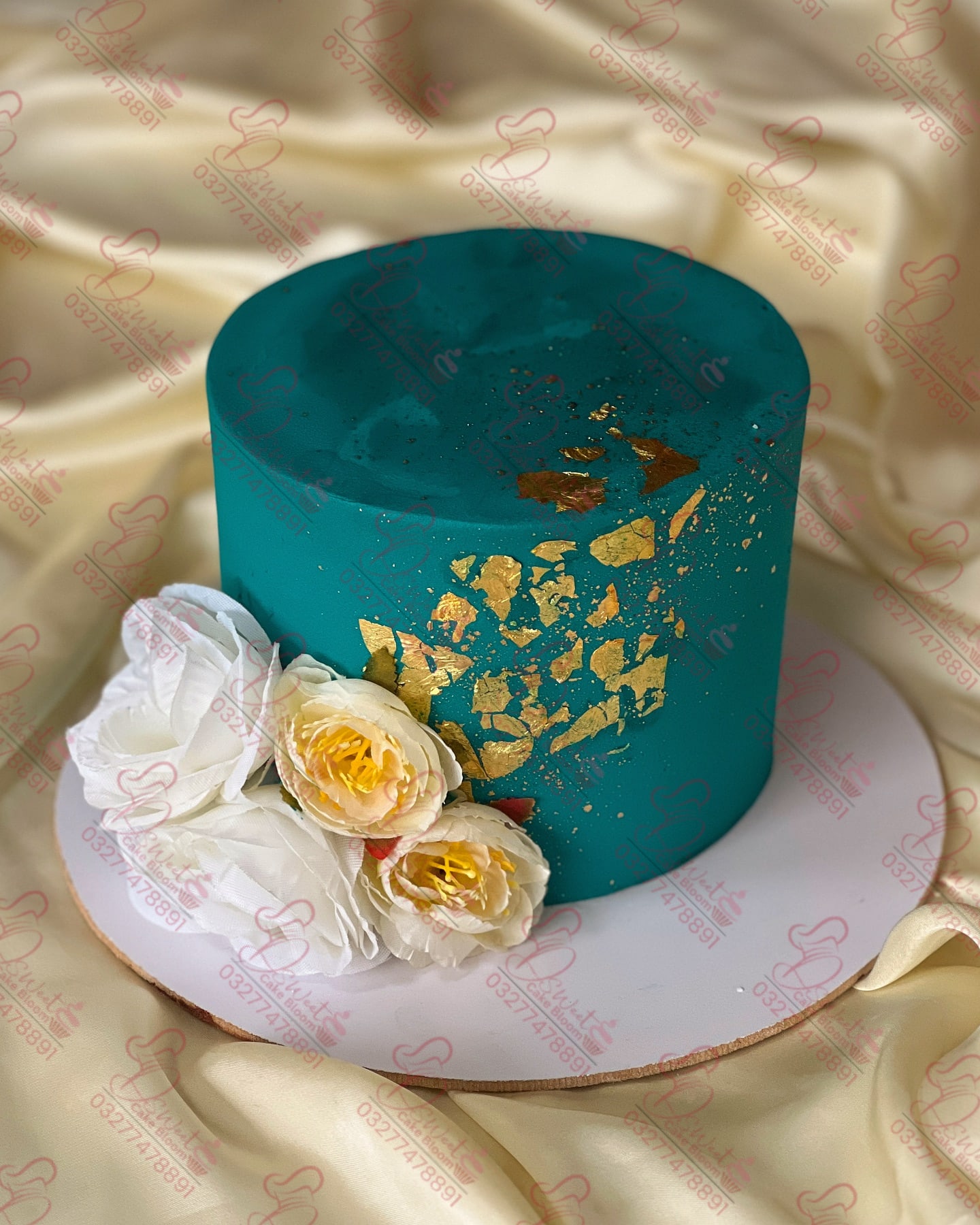 Emerald Gold Birthday Cake in Islamabad